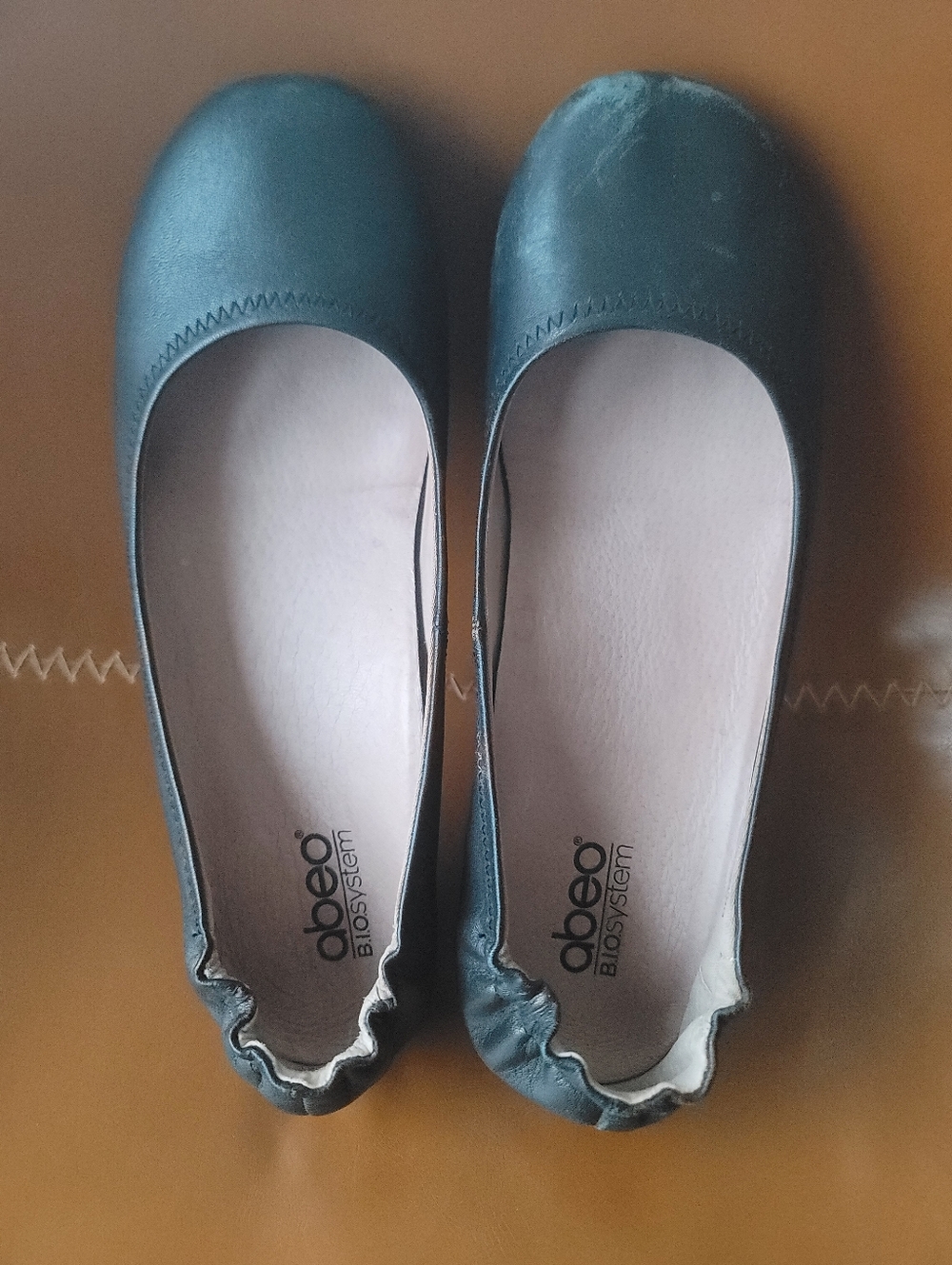 Abeo Leather Black Women's Ballet Flats